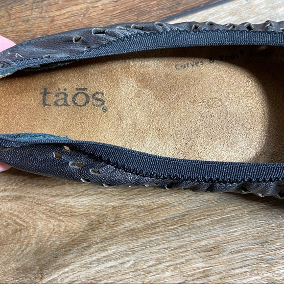 Taos Leather Flats Size 7  7.5 - Picture 7 of 11